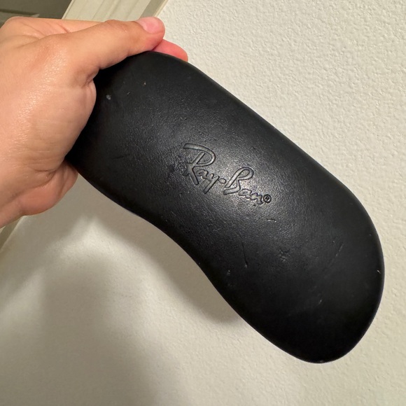 Ray Ban Aviators - Picture 7 of 7